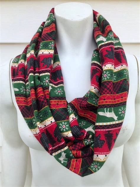 heritage scarf royal christmas.